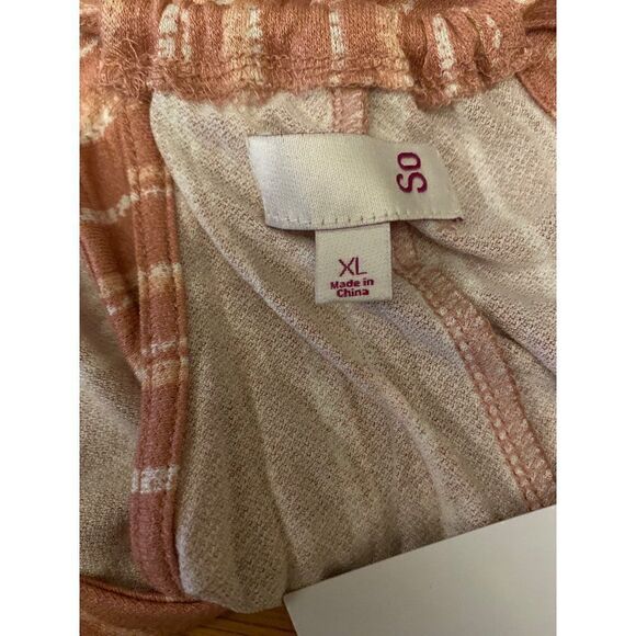NWT SO, women's pink striped v-neck sleeveless racerback blouse size XL - Picture 7 of 8